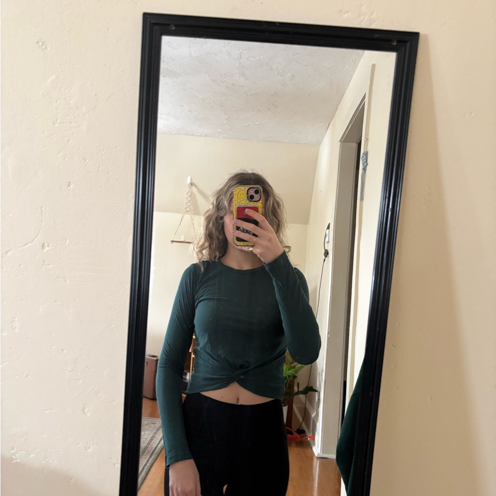 PINK Victoria's Secret Forest Green Twist-Front Long Sleeve Crop Top